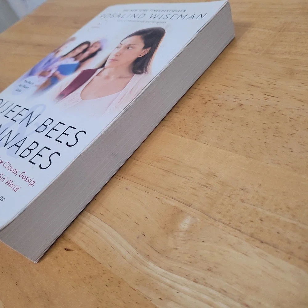 Queen Bees and Wannabes Book‎ - Rosalind Wiseman - Girl World Advice